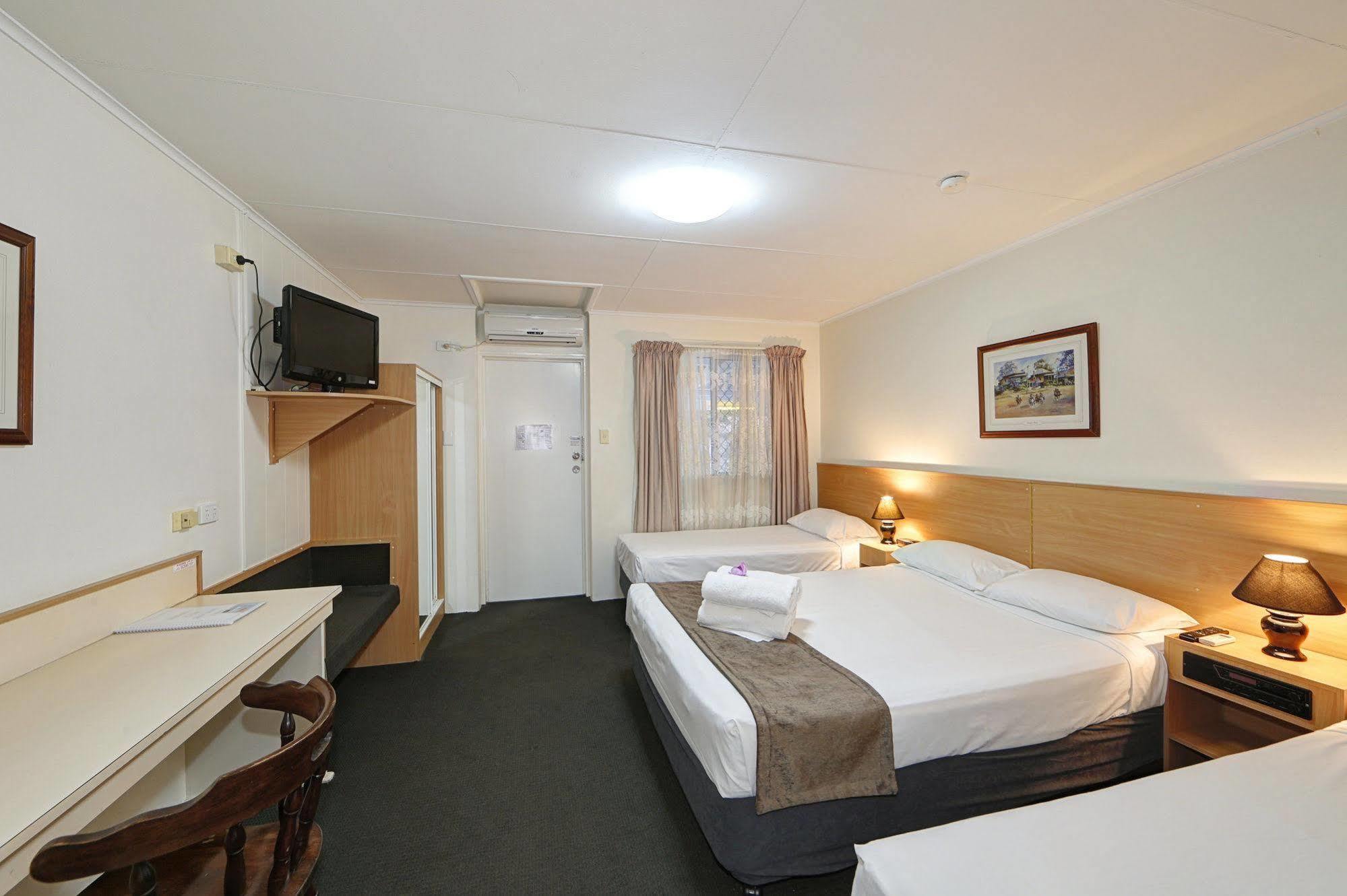 Oscar Motel Μπούνταμπεργκ Εξωτερικό φωτογραφία